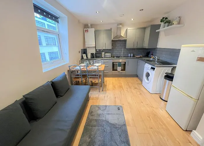 Lovely 3 Bedroom Flat , Aldgate, Tower Hill, Whitechapel