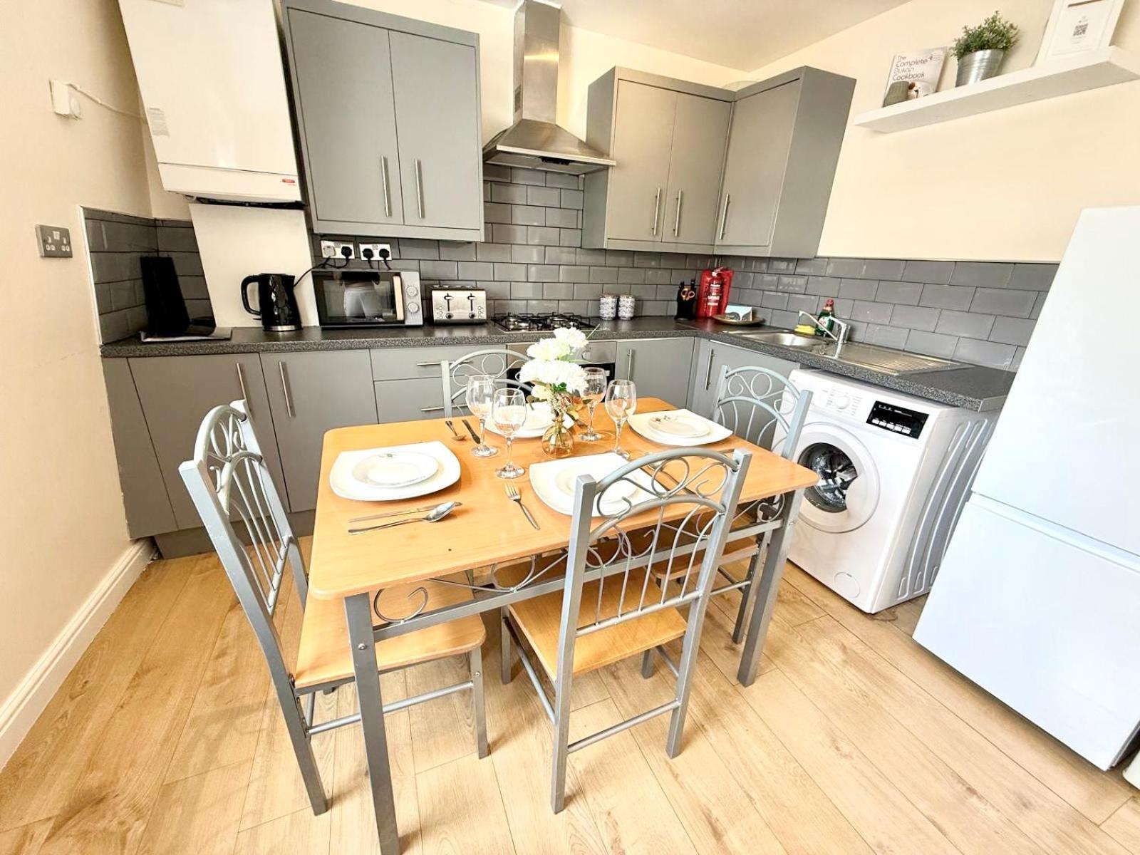 Lovely 3 Bedroom Flat , Aldgate, Tower Hill, Whitechapel