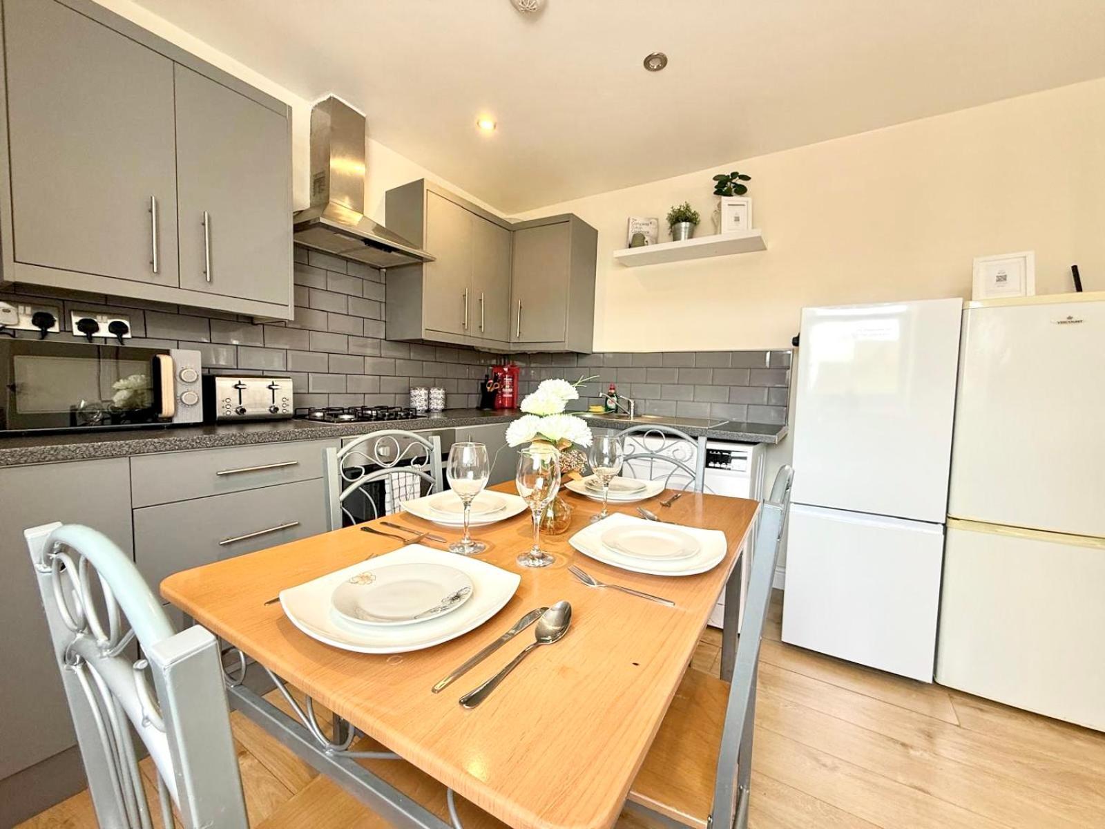 Lovely 3 Bedroom Flat , Aldgate, Tower Hill, Whitechapel