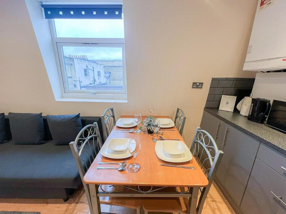 Lovely 3 Bedroom Flat , Aldgate, Tower Hill, Whitechapel Appartement