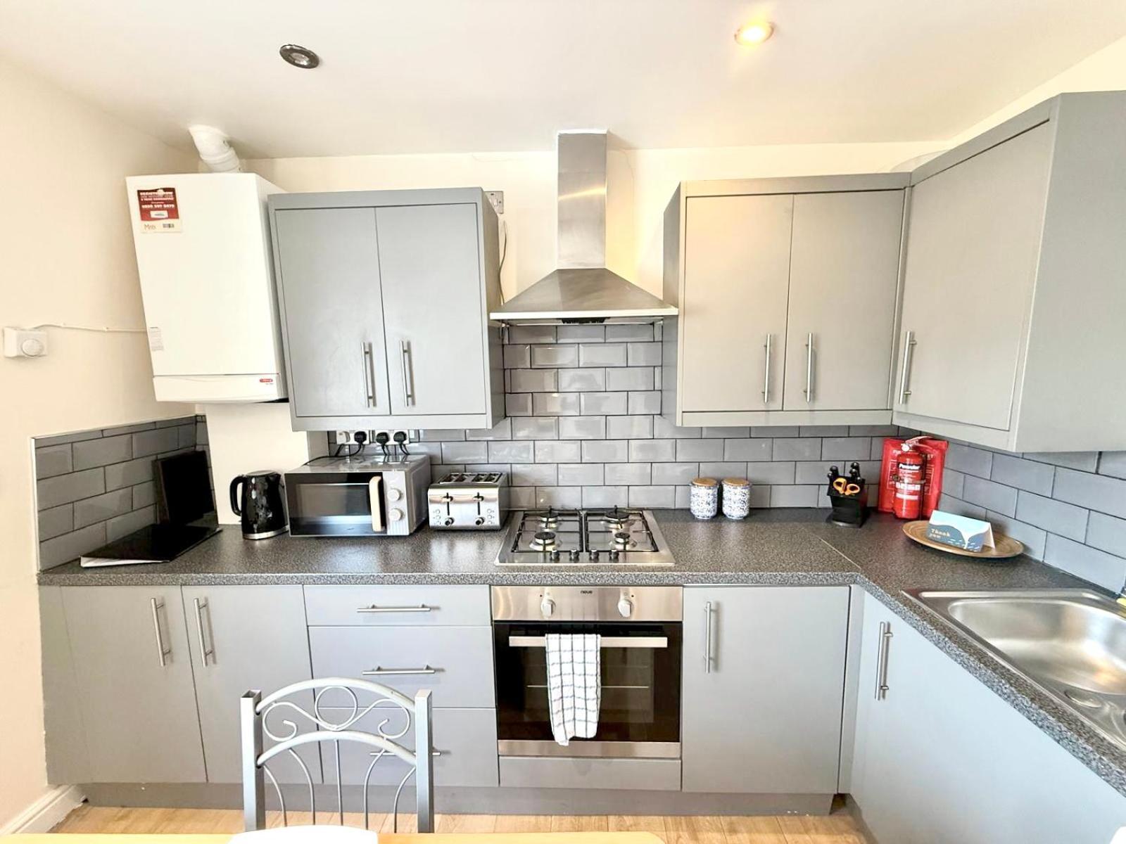 Lovely 3 Bedroom Flat , Aldgate, Tower Hill, Whitechapel