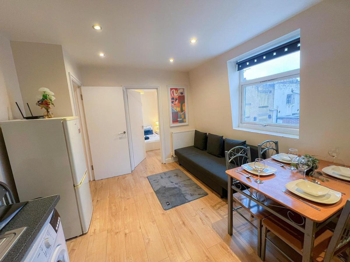 Lovely 3 Bedroom Flat , Aldgate, Tower Hill, Whitechapel * London