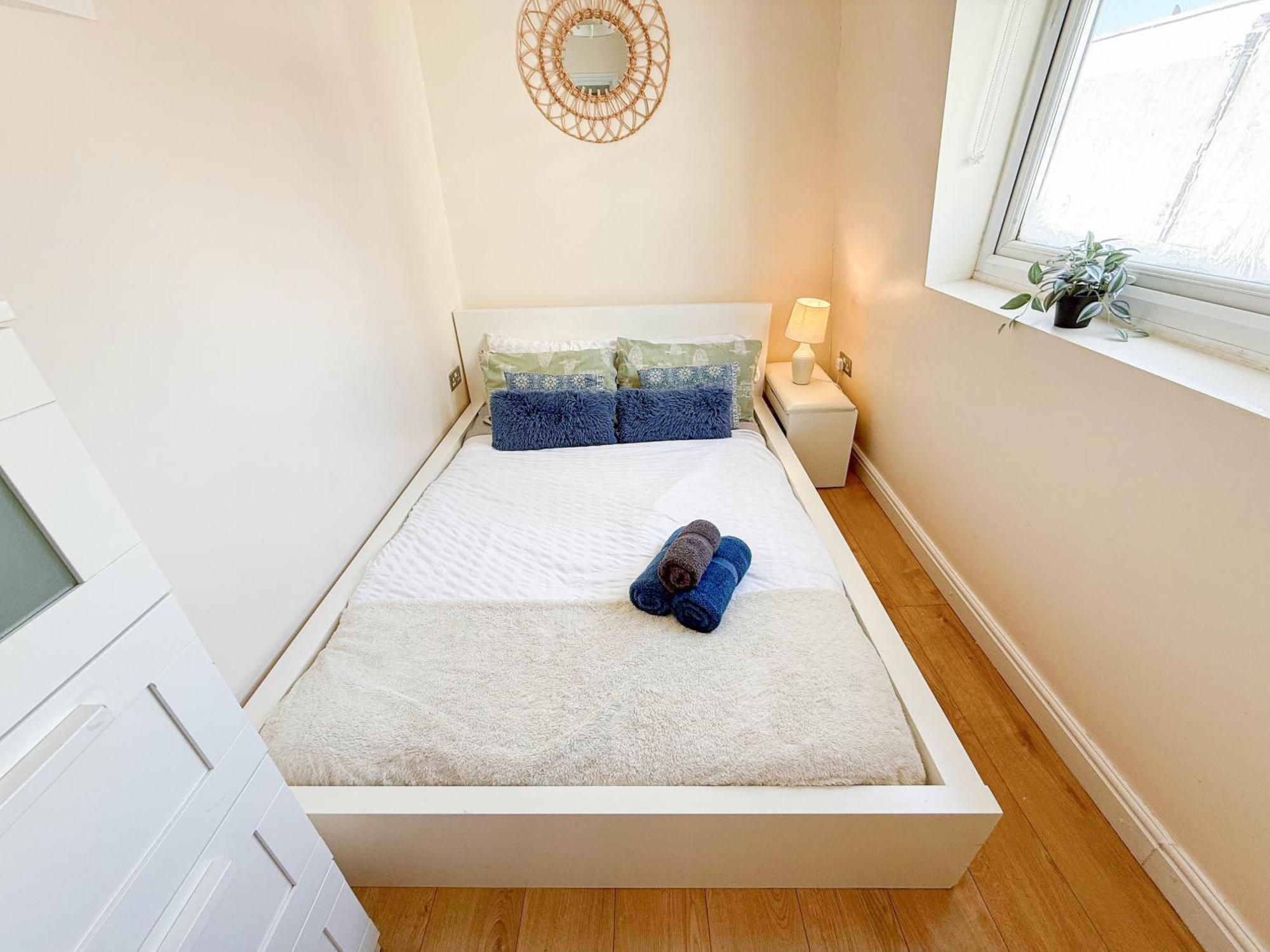Lovely 3 Bedroom Flat , Aldgate, Tower Hill, Whitechapel * London