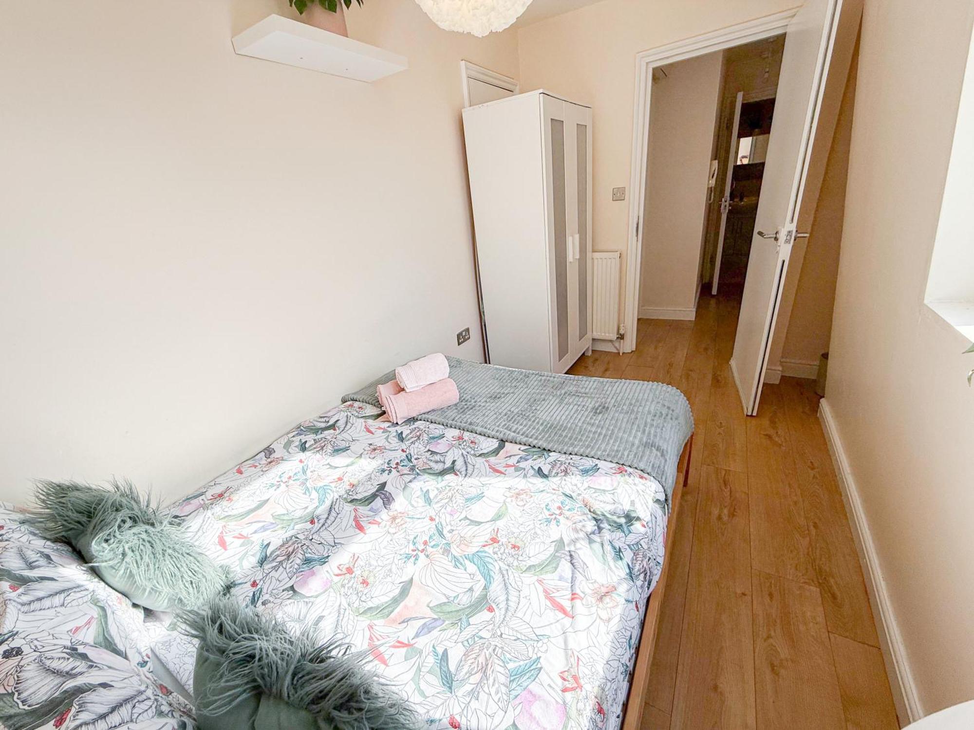 Lovely 3 Bedroom Flat , Aldgate, Tower Hill, Whitechapel London