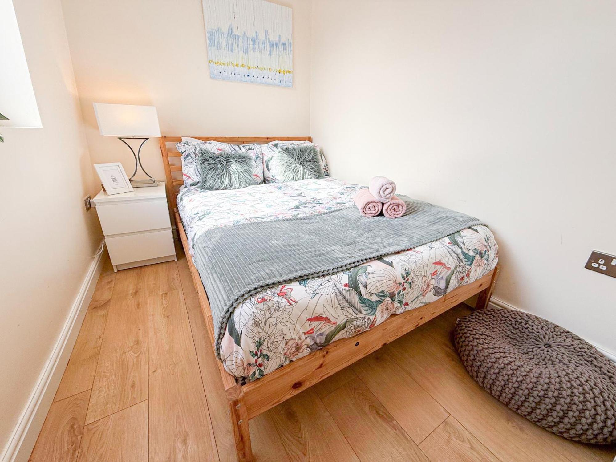 Apartment Lovely 3 Bedroom Flat , Aldgate, Tower Hill, Whitechapel